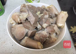 沙茶羊腿煲的做法图解2