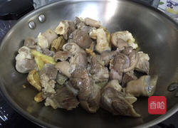 沙茶羊腿煲的做法图解5