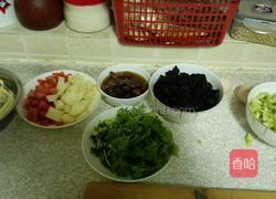 泰椒烩面片的做法图解1