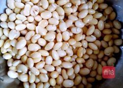 五彩黄豆的做法图解2