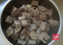大酱炖牛肉的做法图解2