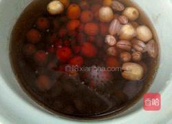 白莲花生汤的做法图解7