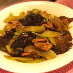 莴笋嫩滑肉片的做法[图]