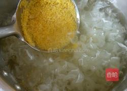 银耳小米粥的做法图解8