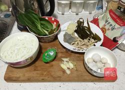 砂锅土豆粉的做法图解1