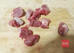 鱼胶炖鸡汤的做法图解2