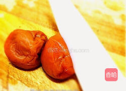 梅干拌菠菜的做法图解2