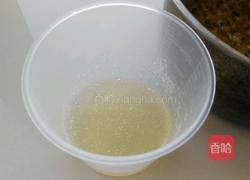 百香果慕斯蛋糕的做法图解2