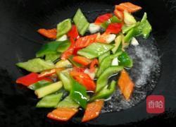 青红椒炒鸭胗的做法图解11
