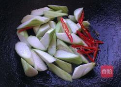 核桃仁炒丝瓜的做法图解7