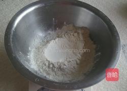 拔丝空心琉璃丸子的做法图解1