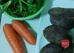 Illustration of how to make four-color dumplings 1