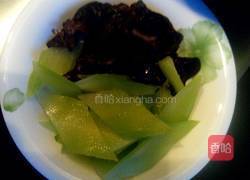 青笋炒鸡片的做法图解2