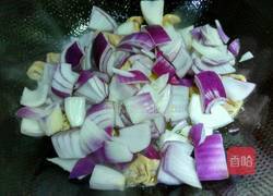 洋葱炒肥肠的做法图解5