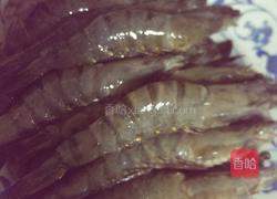 盐焗虾的做法图解1