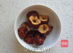 枣花馒头的做法图解1