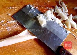 肉皮冻之年年有鱼的做法图解3