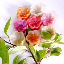 五彩肉皮冻之富贵花开的做法[图]