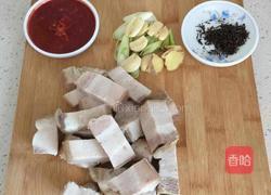 茶香砂锅腐乳肉的做法图解1