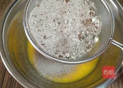可可戚风蛋糕的做法图解5