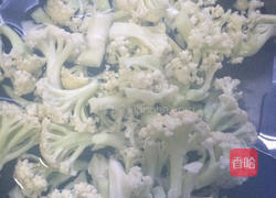 有机花菜炒肉的做法图解4