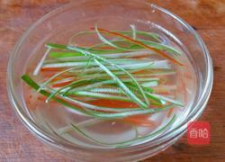 豆酱豉油蒸鲈鱼的做法图解2