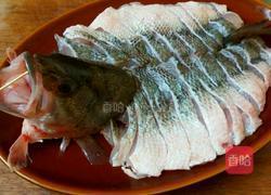 豆酱豉油蒸鲈鱼的做法图解6