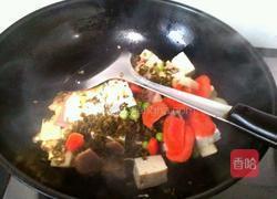 雪菜冬笋豆腐煲的做法图解4