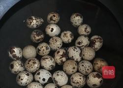 虎皮鹌鹑蛋的做法图解1