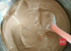 6寸巧克力戚风蛋糕的做法图解6