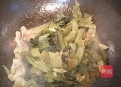 咸菜炒猪肠的做法图解4