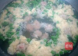 豌豆肉圆汤的做法图解7