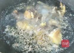 萝卜炖鸡汤的做法图解1