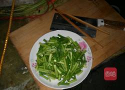 蒜薹炒蛋的做法图解2