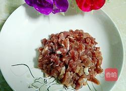 碗豆玉米炒肉的做法图解1