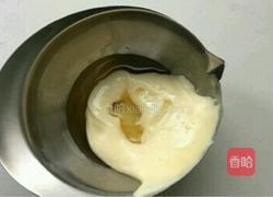 蒸戚风蛋糕的做法图解3