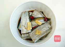 炸带鱼的做法图解3