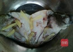 清蒸鸦片鱼头的做法图解3