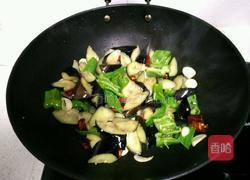 青椒炒茄子的做法图解7