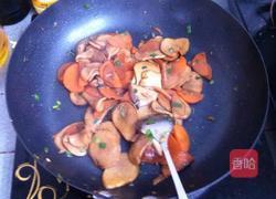 胡萝卜烧茨菇的做法图解6
