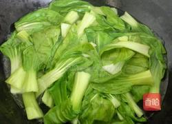 碧玉呛油菜的做法图解1