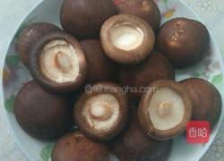 香菇炒菠菜的做法图解2