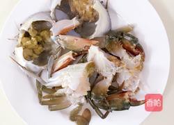 姜葱炒蟹的做法图解1