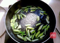 芹菜炒豆干的做法图解4