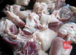 红豆猪蹄汤的做法图解2