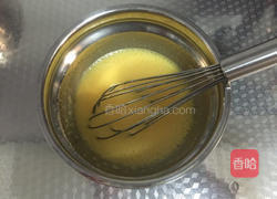 草莓(蓝莓)奶油戚风蛋糕(八寸)的做法图解3