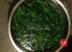 凉拌菠菜的做法图解1