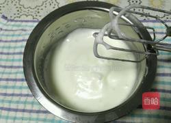 装饰酸奶纸杯蛋糕的做法图解6