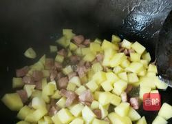 宝宝菜土豆炖肉的做法图解4