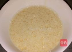 黄瓜片炒蛋的做法图解1